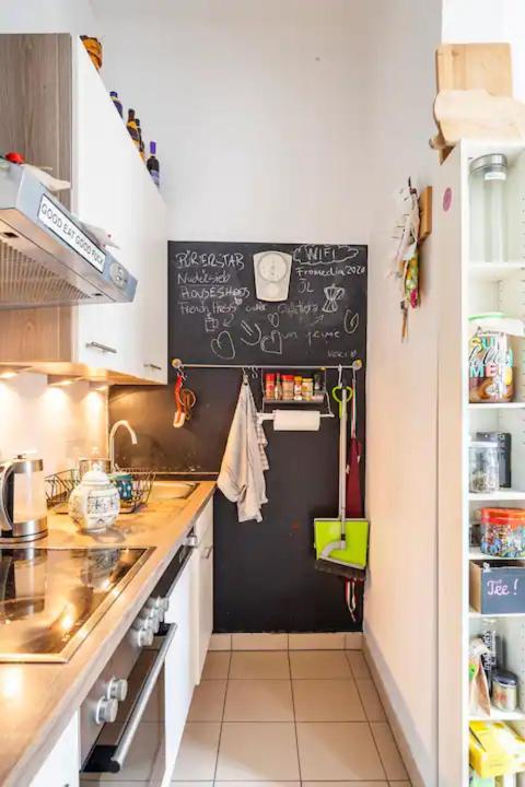Fro-Media - Streetside Room 2 - Community Space เวียนนา ภายนอก รูปภาพ